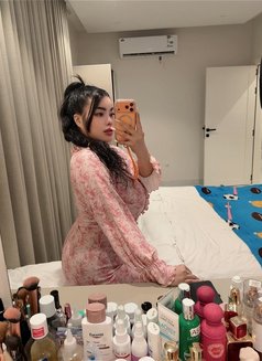 AYA - puta in Riyadh Photo 17 of 18