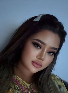 Aya - escort in Riyadh Photo 9 of 13