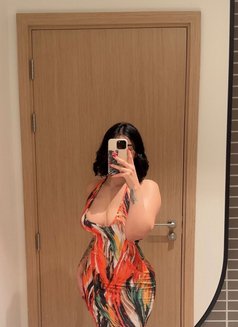 Ayaa - puta in Al Manama Photo 1 of 4