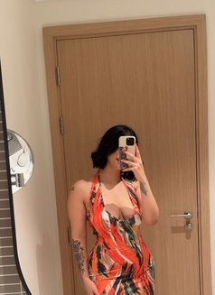 Ayaa - puta in Al Manama Photo 3 of 4