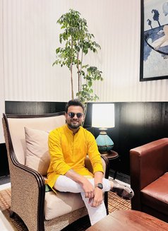 Ayaan - Male escort in Kolkata Photo 1 of 3