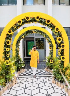 Ayaan - Male escort in Kolkata Photo 2 of 3