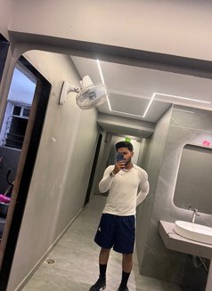 Ayaan Khan - Male escort in Mumbai Photo 3 of 6
