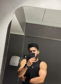 Ayaan Khan - Male escort in Mumbai Photo 4 of 6