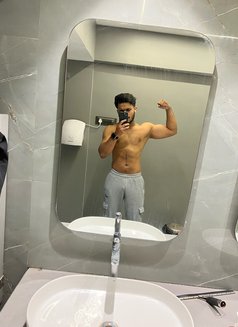 Ayaan Khan - Male escort in Mumbai Photo 6 of 6