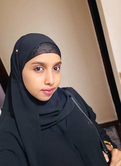 Ayaan - escort in Muscat Photo 1 of 3