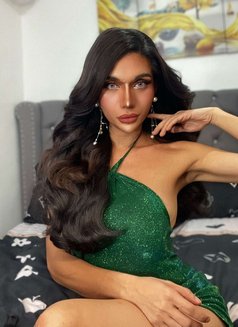Ayabella - Transsexual escort in Makati City Photo 9 of 11