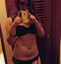 Ayah Avestilla - Acompañantes transexual in Makati City