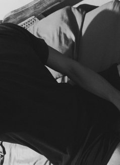 Ayan Hott - Male escort in Colombo Photo 5 of 8