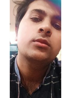 Ayan - Acompañantes masculino in Lahore Photo 1 of 3