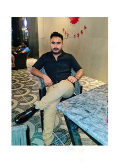 Ayan - Acompañantes masculino in Lahore Photo 10 of 10
