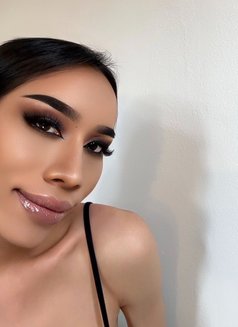 Ayana has a big penis and big breasts. - Acompañantes transexual in Riyadh Photo 18 of 20