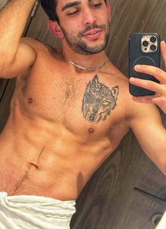 Aydın - Male escort in İstanbul Photo 7 of 7