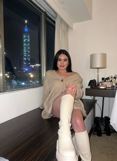 Ayen - escort in Hong Kong Photo 5 of 5