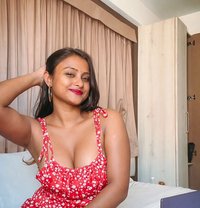 Ayesha Cam Show, Blowjob, Dogy Style - escort in Kuwait