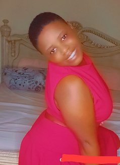 Ayesha - escort in Dammam Photo 2 of 3