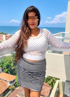 Ayesha Fernando - puta in Colombo Photo 6 of 6