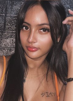 Ayesha - escort in Manila Photo 1 of 10