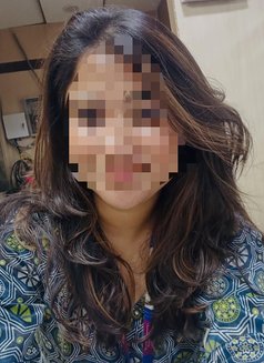 Ayesha - puta in Hyderabad Photo 2 of 3