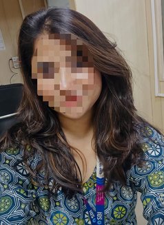 Ayesha - puta in Hyderabad Photo 3 of 3