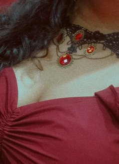 Ayesha - escort in Kolkata Photo 2 of 4