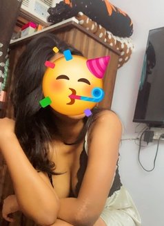 Ayesha - escort in Mumbai Photo 3 of 5