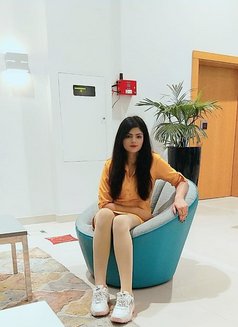 Ayesha Indian Girl - puta in Dubai Photo 3 of 3