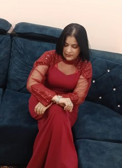 Ayesha Indian Indipendent Escorts - escort in Dubai Photo 1 of 2