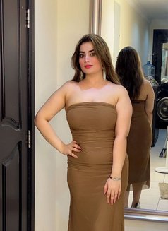 Ayesha Khan - puta in Dubai Photo 2 of 7