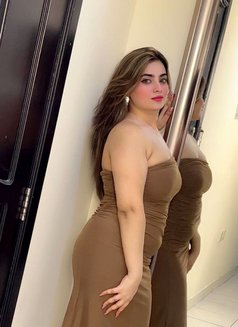 Ayesha Khan - puta in Dubai Photo 4 of 7