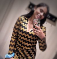 Ayesha (Meeting & Cam Session) Available - escort in Kochi