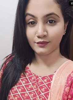 Ayesha Mumbai Model - escort in Al Manama Photo 3 of 6