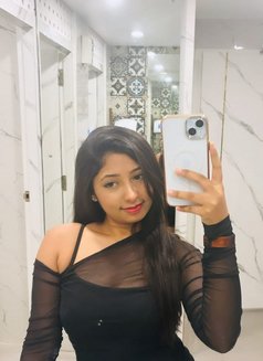 Ayesha Shinde Cash Pay - Male escort in Chandigarh Photo 2 of 5