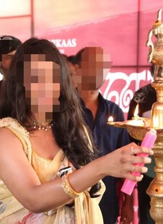 Ayesha Tamil Actress GFE in Dubai - escort in Dubai Photo 3 of 19