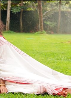 Ayesha Tamil Actress GFE in Dubai - escort in Dubai Photo 10 of 19