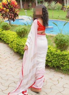 Ayesha Tamil Actress GFE in Dubai - escort in Dubai Photo 11 of 19