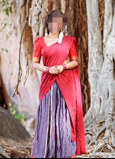 Ayesha Tamil Actress GFE in Dubai - escort in Dubai Photo 17 of 19