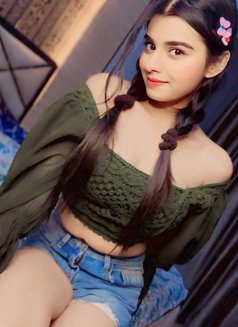 Ayesha Vip Girl - puta in Al Manama Photo 4 of 6