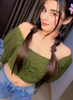 Ayesha Vip Girl - puta in Al Manama Photo 6 of 6