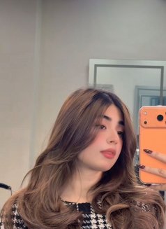 Ayesha Vip Model - puta in Al Manama Photo 5 of 5