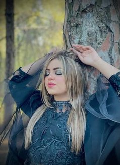 Ayesha Vip Model - escort in Dubai Photo 2 of 7
