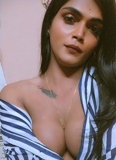 Ayesharoy Independent Escort Begumpet - Transsexual escort in Hyderabad Photo 14 of 16