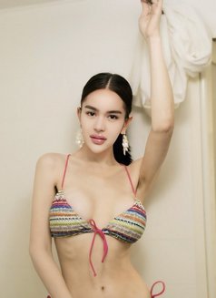 AYESSA IS BACK - Transsexual escort in Tokyo Photo 30 of 30
