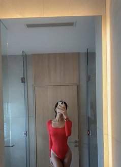 Ayha - escort in İstanbul Photo 11 of 13