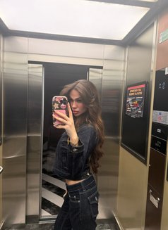 Ayha - escort in İstanbul Photo 12 of 13