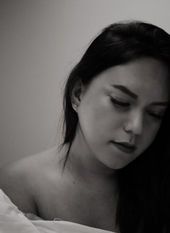 Ayii Lagramada - Transsexual escort in Manila Photo 3 of 5