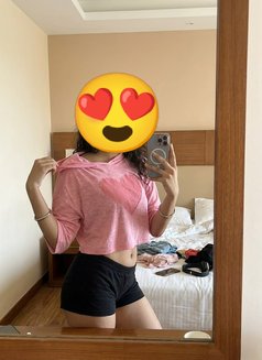 Ayisha indep. (Cam with real meet) - escort in Hyderabad Photo 6 of 6