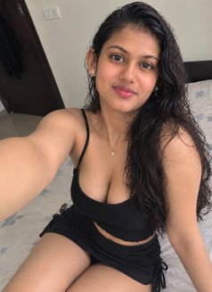 Suruchi Indep healthy(meet,cam sex chat - escort in Chandigarh Photo 3 of 4