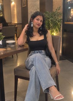 Suruchi Indep healthy(meet,cam sex chat - escort in Chandigarh Photo 4 of 4
