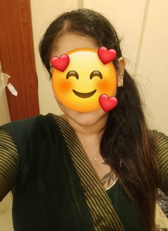Ayisha - puta in Dubai Photo 3 of 6